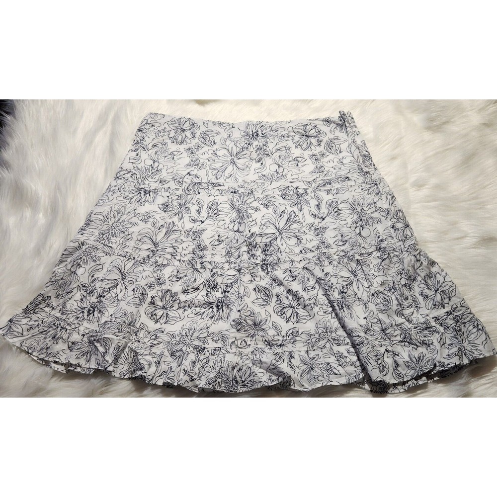 Christopher & Banks womens skirt Size 16 Black white floral Flare hem